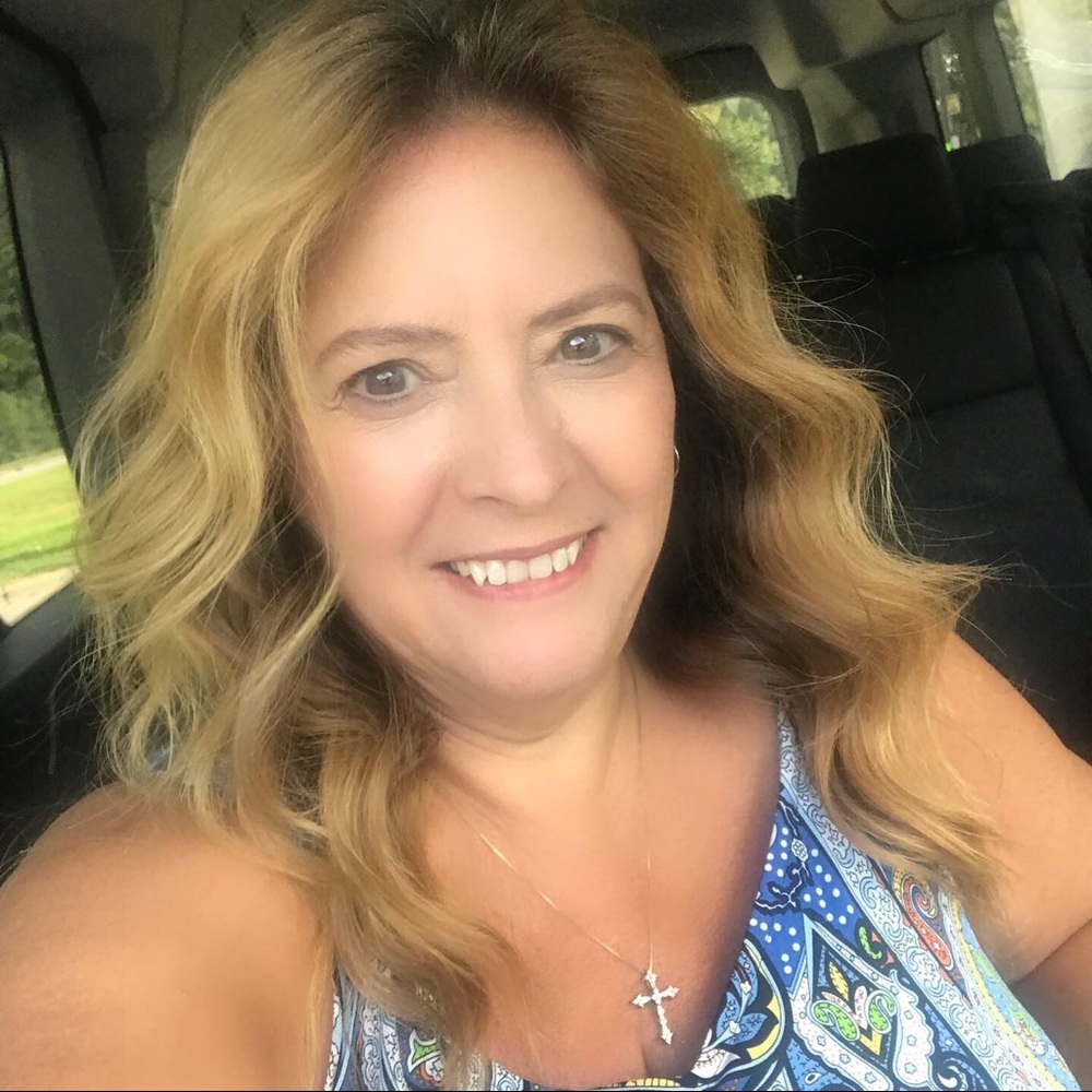 Meet your Posher, Lisa